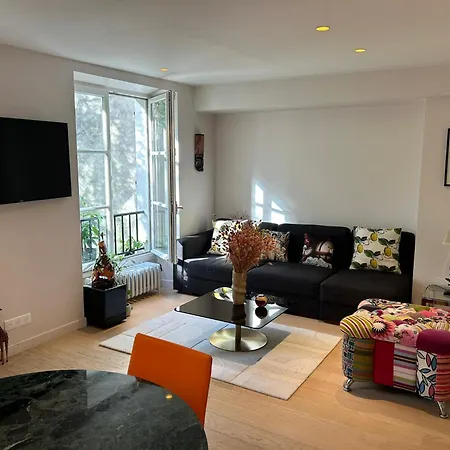 New 100m2 3-bedroom Flat In 6th St Germain-des-pres Apartment