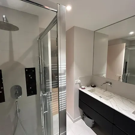 Lejlighed 42cherchemidi New 100m2 3br Designer Flat In 6th St Germain-des-pres *