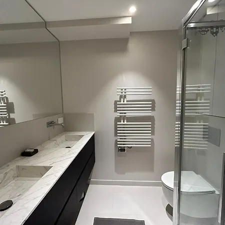 42cherchemidi New 100m2 3br Designer Flat In 6th St Germain-des-pres *