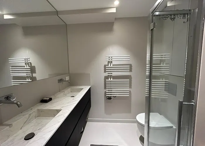 42cherchemidi New 100m2 3br Designer Flat In 6th St Germain-des-pres *